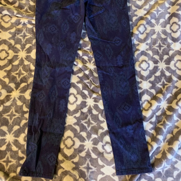 Pants - Picture 6 of 7